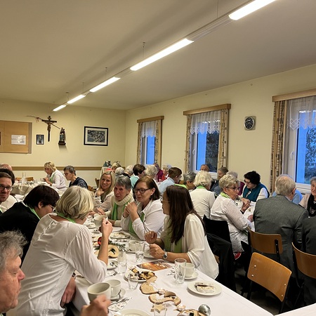 Traditionelle Weihnachtsfeier für alleinstehende Senioren